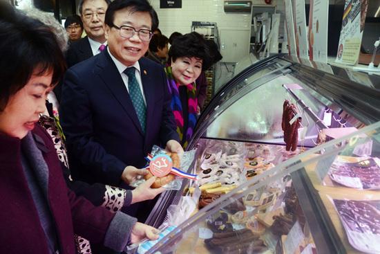 이동필 장관 육가공 소비촉진 간담회