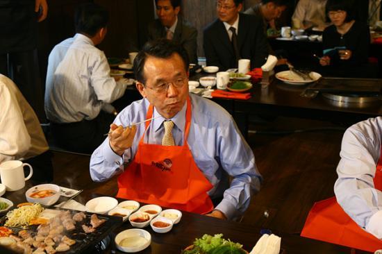 한승수 총리 초청 종로 돼지고기 시식회 (2009.5.1 12:00)