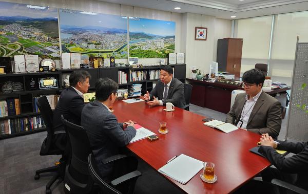 대한한돈협회, 정희용 의원에 산불피해 한돈농가 지원 대책 건의
