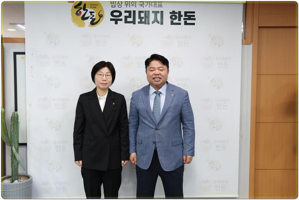 [활동] 이기홍 회장, 박수진 축평원장 미팅