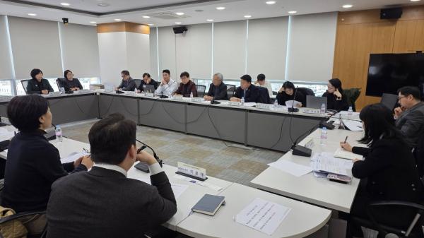 [활동] 동물복지위원회 참석...시설 중심 정책 우려 전달