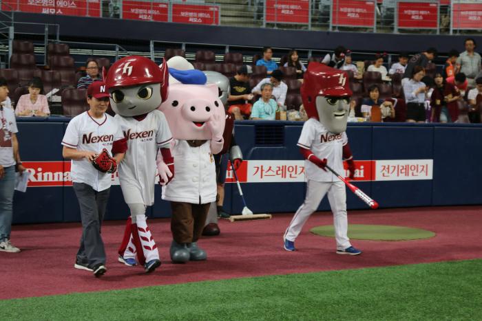 넥센 히어로즈와 ‘한돈 스폰서데이’