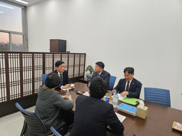 이기홍 회장, 조승래 국회의원 면담