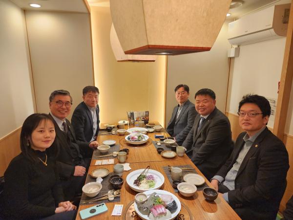 이기홍 회장, 국제관세무역자문센터와 협력 방안 논의